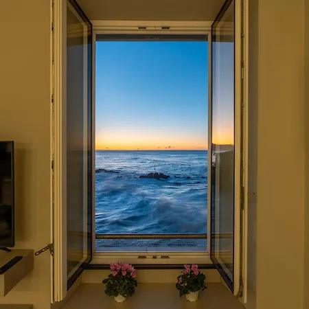 شقة Aurora 2&2, Emma *