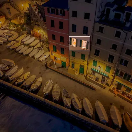 Aurora 2&2, Emma * جنوة